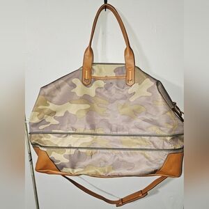 Stella & Dot camo with tan/floral duffel weekender travel bag XXL with extension